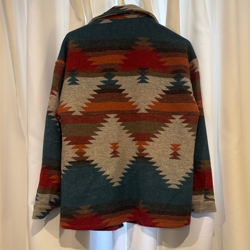 Aztec Pattern Shacket - Picture 4 of 4